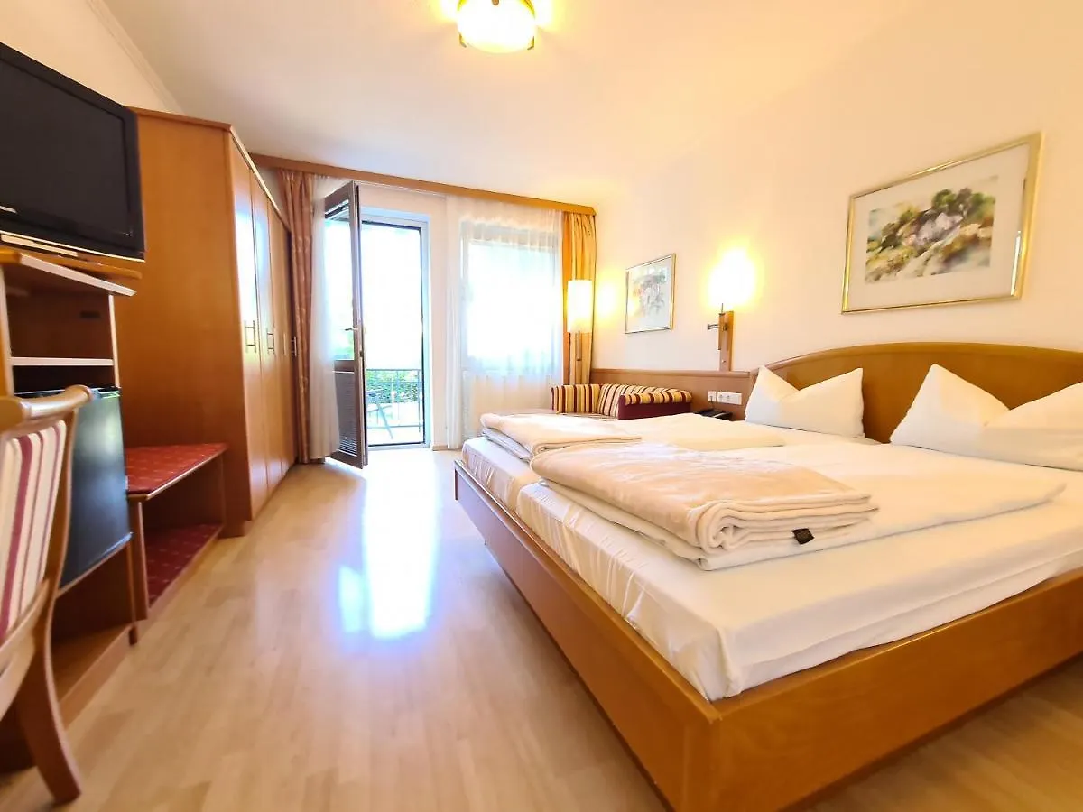 Ξενοδοχείο Thermenhotel Tannenhof - Ihr Wohlfuehl-Hotel Bad Füssing